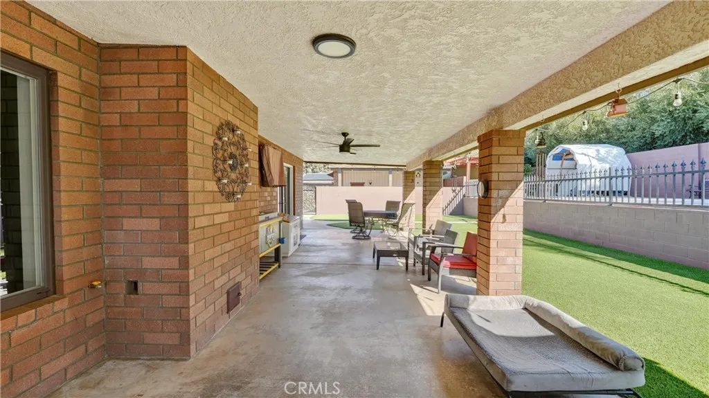 2498 Loveland, Jurupa Valley, California 92509 home-pic-25